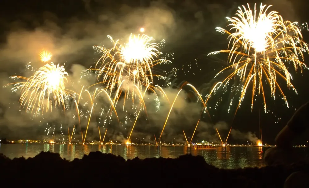Organisation feu d’artifice événement public à Gargas